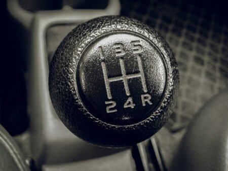 Enterprise AI adoption shifts to agentic systems