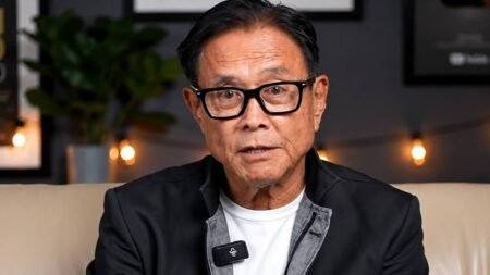 Robert Kiyosaki Reinforces Crash Warning — Foresees Many Wiped out Amid ‘Bankrupt’ US Economy