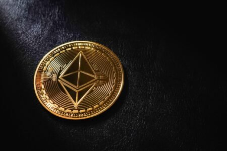 Ethereum (ETH) Price: The $2,426 Benchmark Capturing Attention Ethereum (ETH) Price: The $2,426 Level Everyone Is Watching