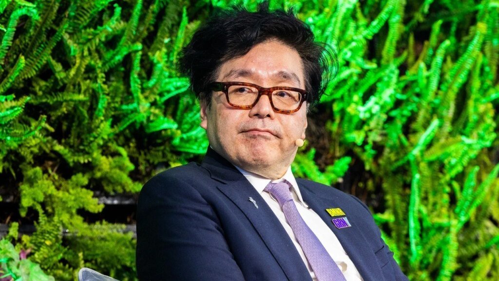Tom Lee Claims Bitmine Will Halt ETH Purchases Once They Reach 5% of Supply Trader Kimchi Goes From Pump.fun Star to Rug Pull Suspect in 48 Hours